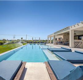 5 bedroom luxury seaside villa with indoor & outdoor pool, near Acharavi, sleeps 10